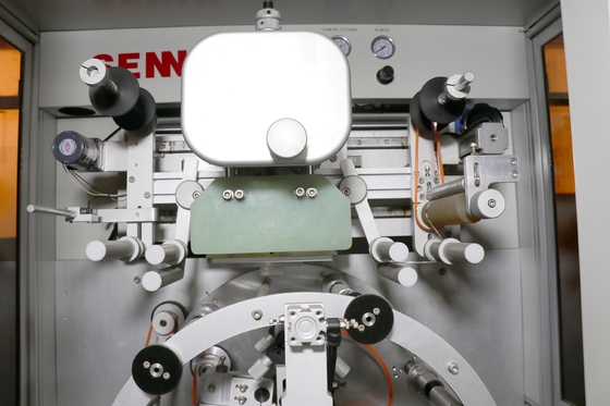 1-kleuren 3000 stuks/uur automatische warmdruk machine