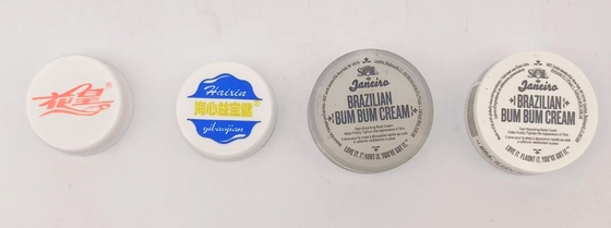 1-kleuren zeefdrukmachine voor ronde doppen in de cosmetica-industrie 3000 stuks/uur.