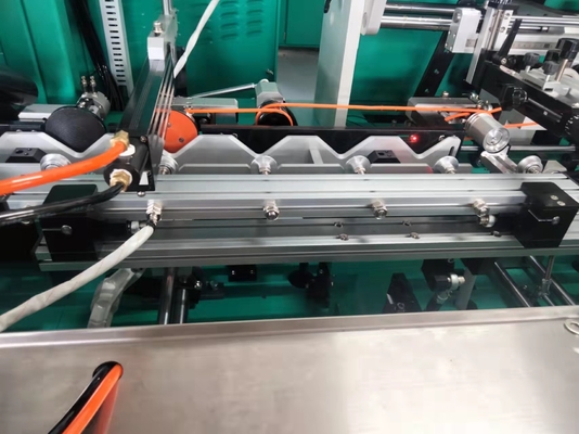 1800 stuks/uur Automatische warmtestampmachine voor cilindrische containers